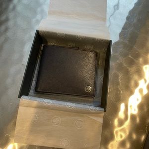 NWT Mulberry Tree Plaque Eight Card Cross Grain Leather Wallet, Navy